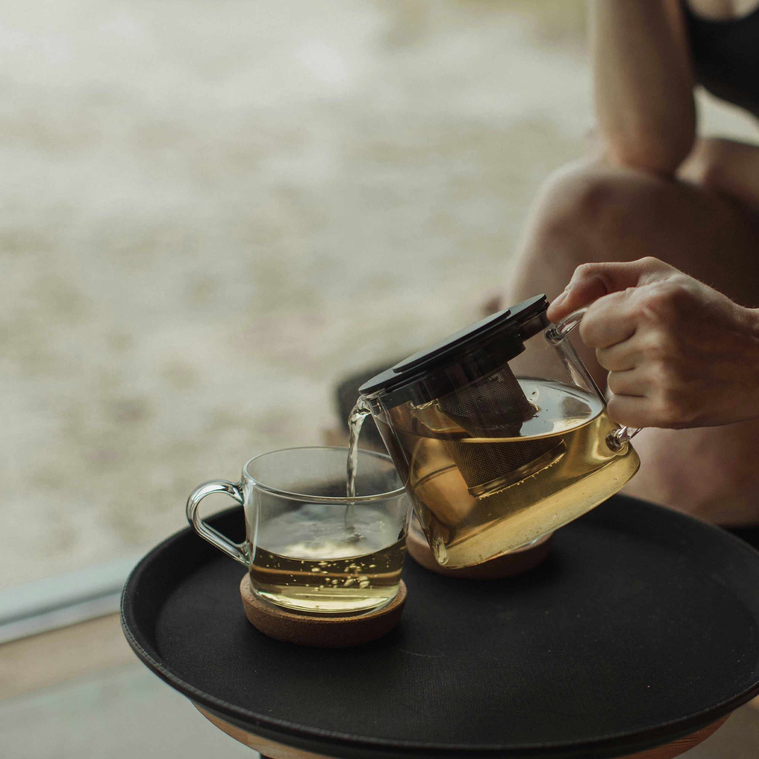 white-strawberry-mood